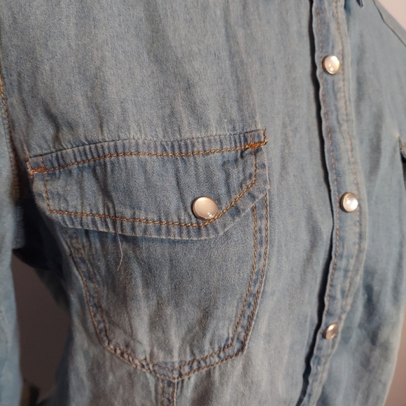 New Look Button-Down Top NWT Size Large - Picture 4 of 10